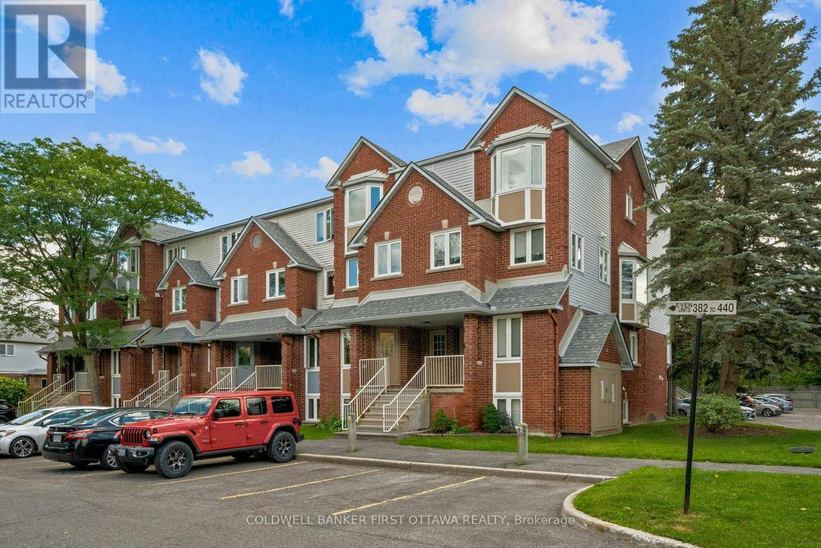 386 Briston Private, Ottawa, ON, K1G 5R3