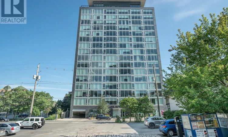 310-300 Lisgar Street E