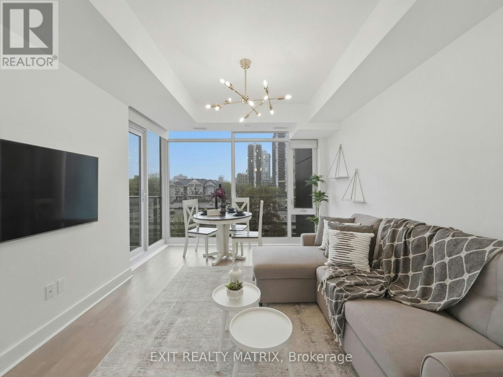 513-255 Bay Street, Ottawa, ON, K1R 0C5