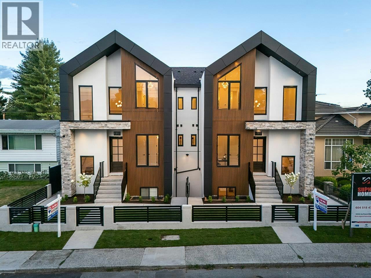 2-6210 Curtis Street, Burnaby, BC, V5B 2A5