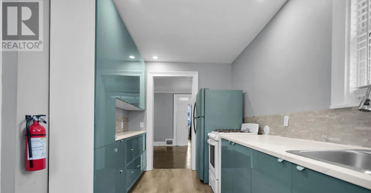 1-122 Centre Street, St. Thomas, ON, N5R 2Z9 - 4