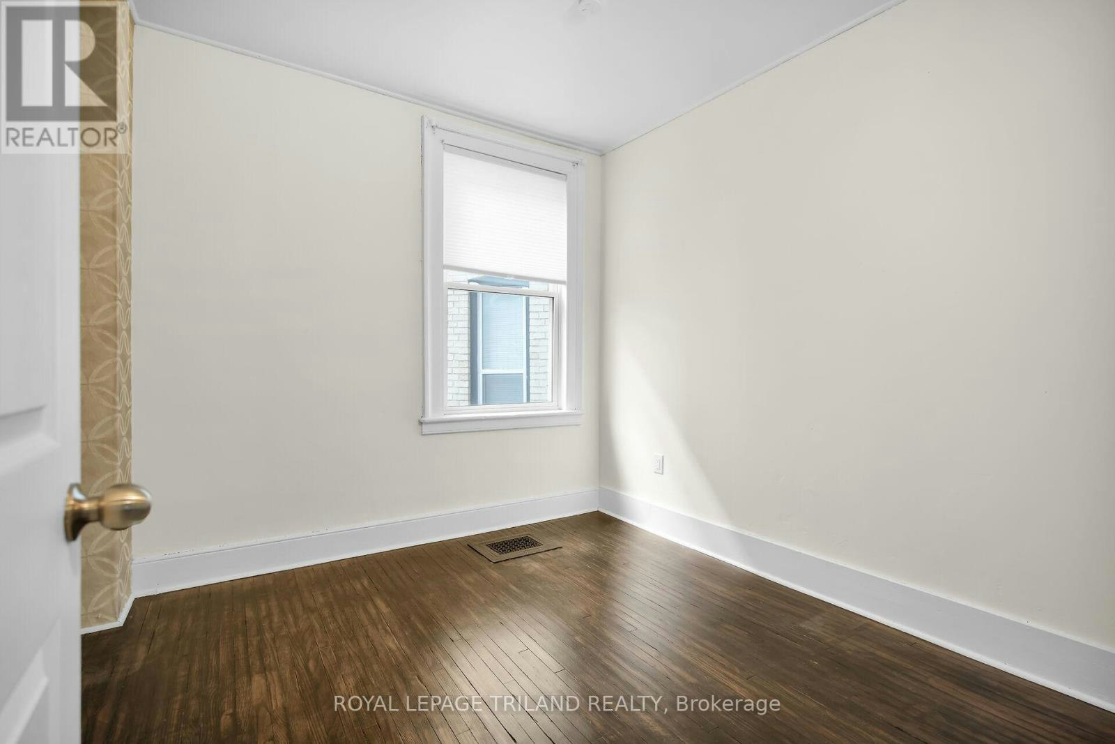 1-122 Centre Street, St. Thomas, ON, N5R 2Z9 - 12