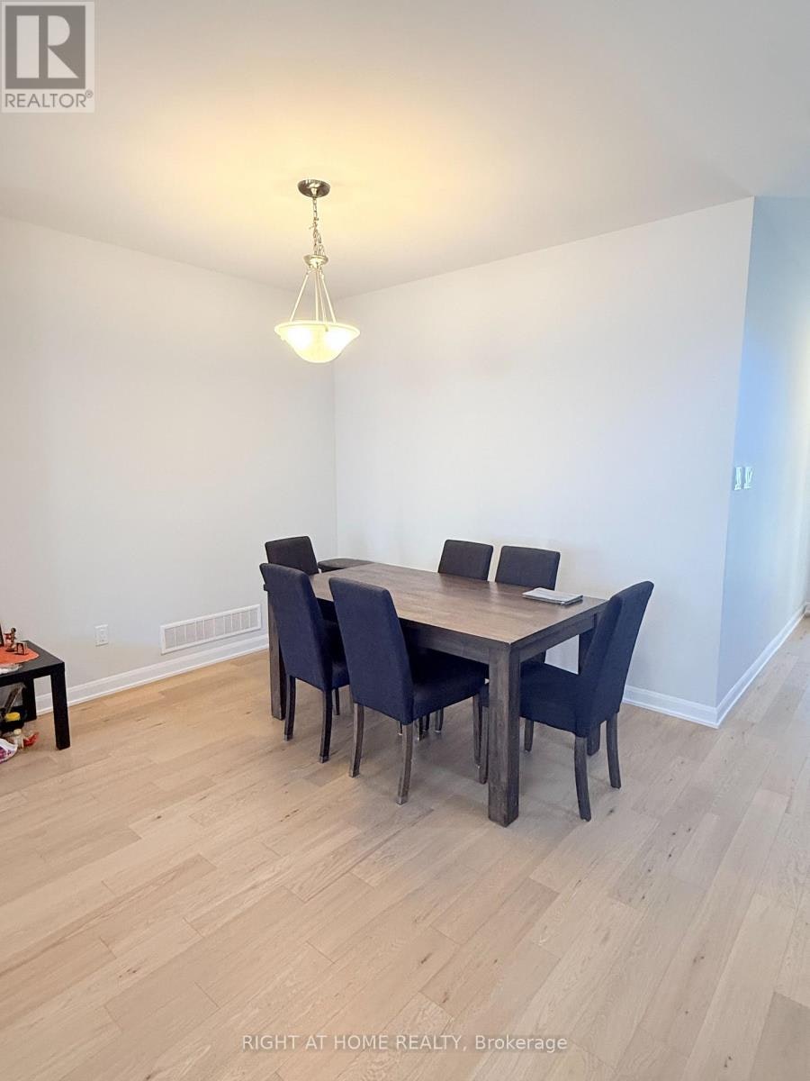 751 Fairline Row, Ottawa, ON, K2V 0V7 - 10