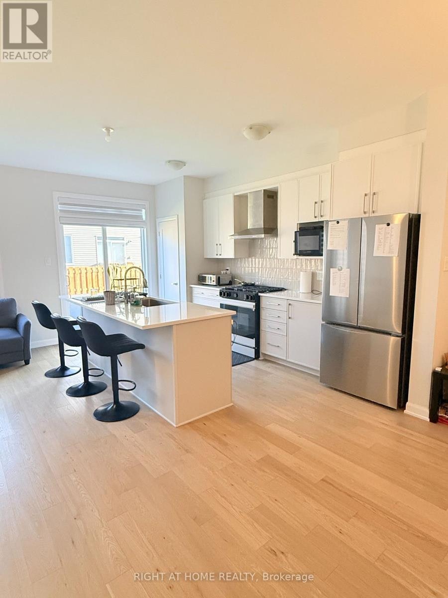 751 Fairline Row, Ottawa, ON, K2V 0V7 - 8
