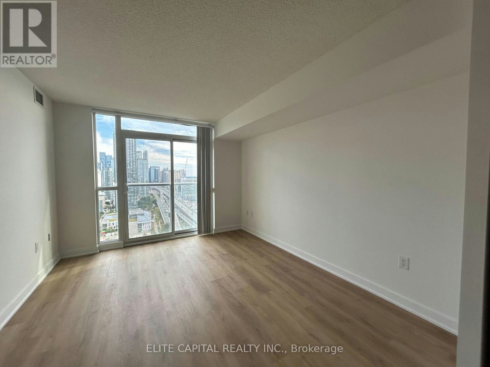 2805-75 Queens Wharf Road, Toronto, ON, M5V 0J8 - 2