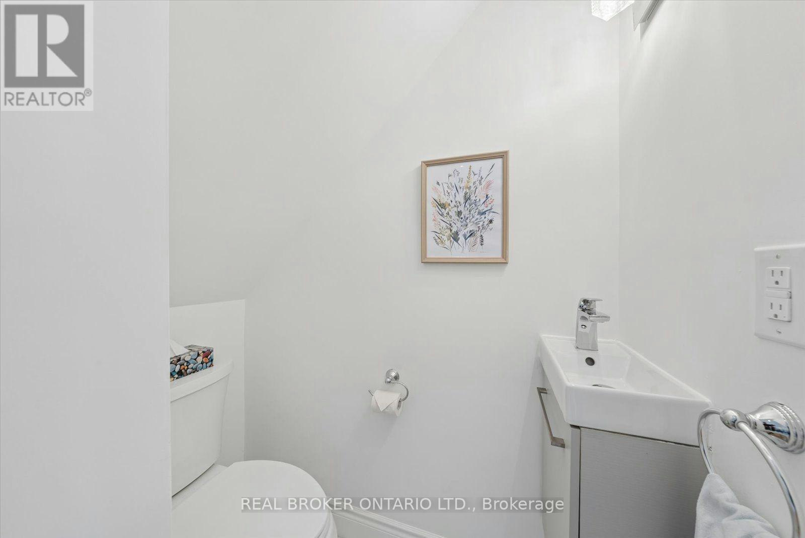 44 Logan Avenue, Toronto, ON, M4M 2M8 - 12