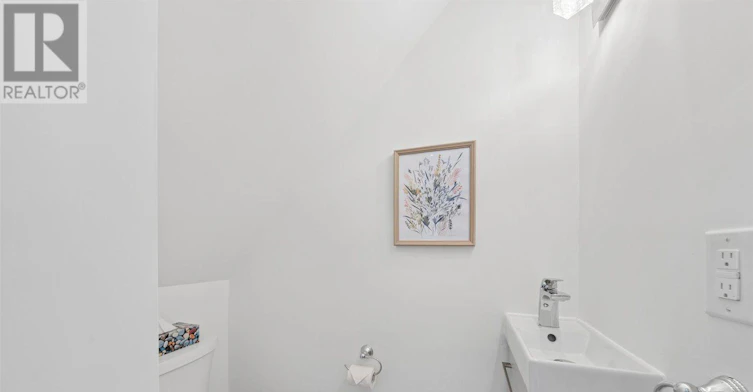 44 Logan Avenue, Toronto, ON, M4M 2M8 - 12