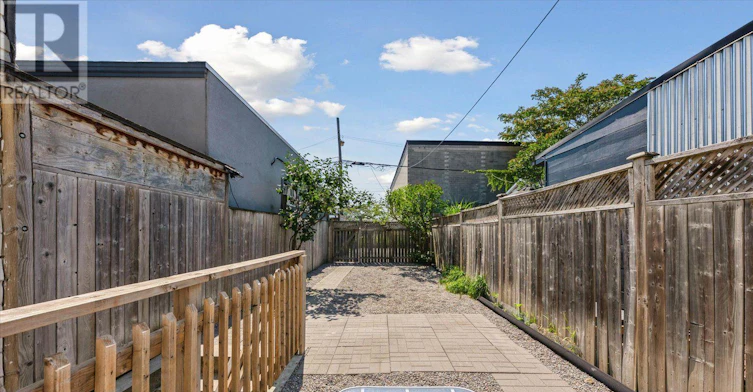 44 Logan Avenue, Toronto, ON, M4M 2M8 - 24