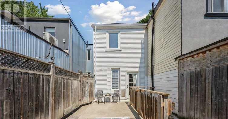 44 Logan Avenue, Toronto, ON, M4M 2M8 - 23