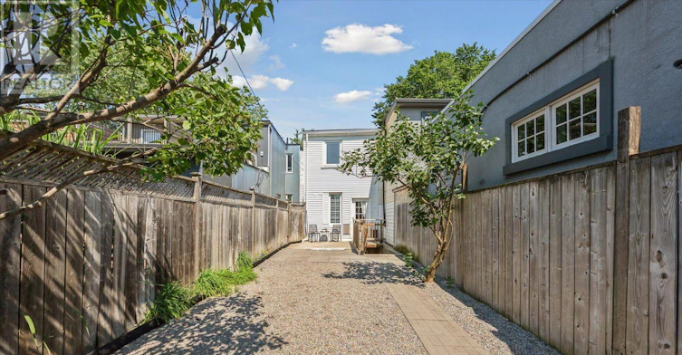 44 Logan Avenue, Toronto, ON, M4M 2M8 - 22