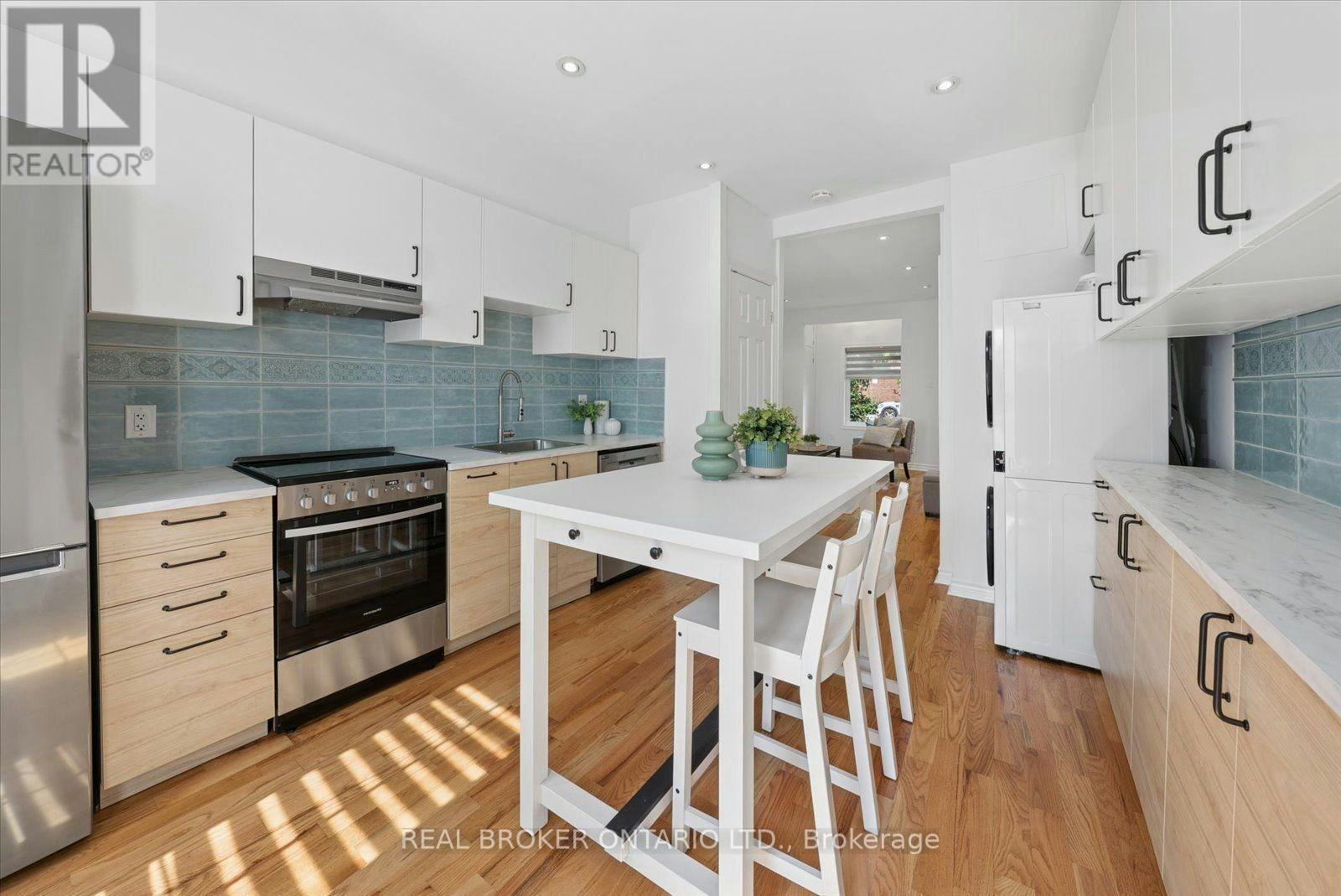 44 Logan Avenue, Toronto, ON, M4M 2M8 - 8