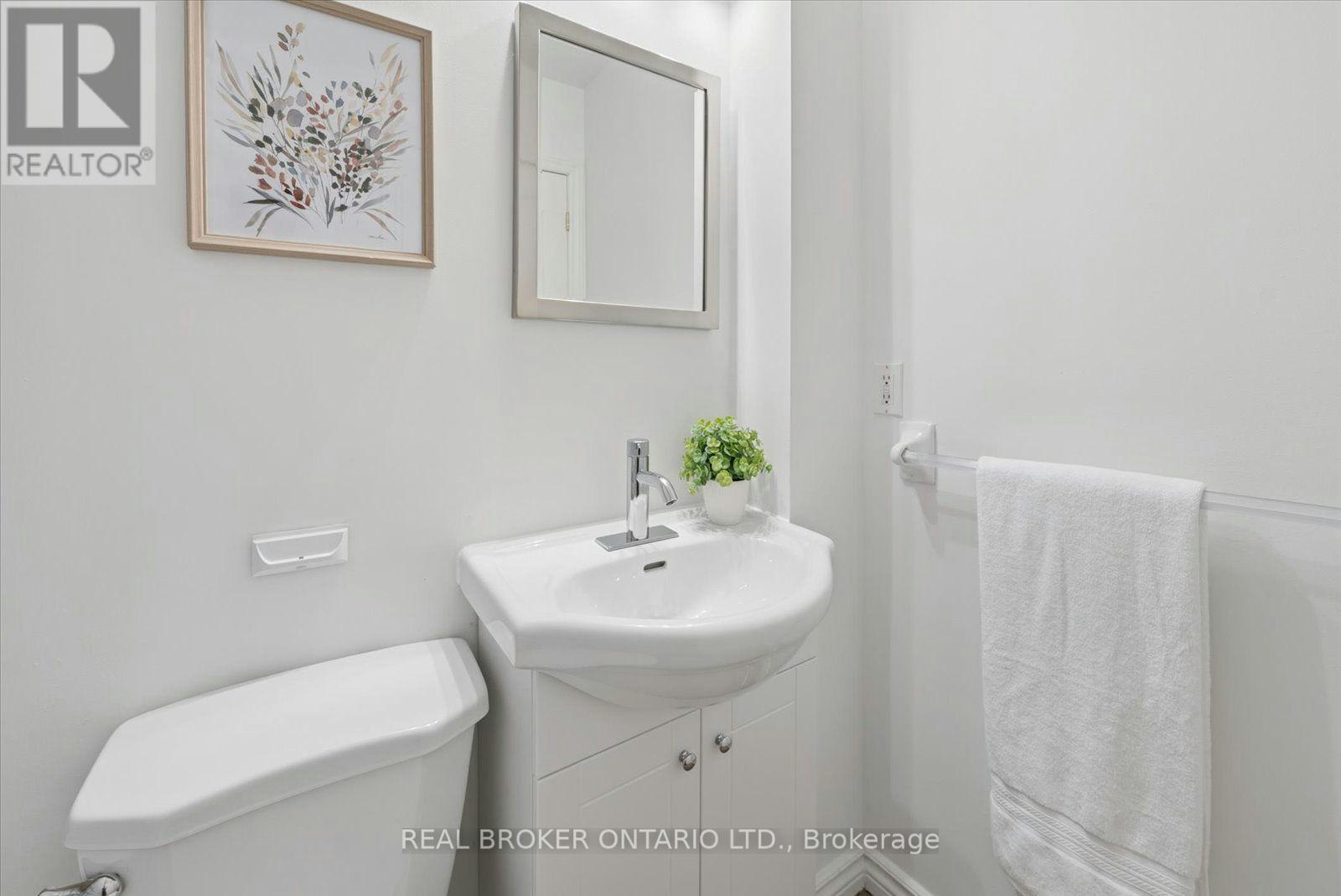 44 Logan Avenue, Toronto, ON, M4M 2M8 - 18