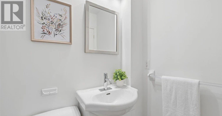 44 Logan Avenue, Toronto, ON, M4M 2M8 - 18
