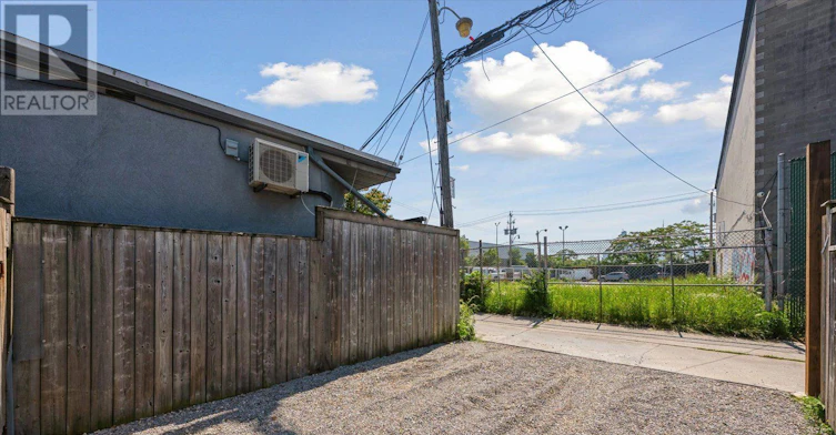 44 Logan Avenue, Toronto, ON, M4M 2M8 - 20