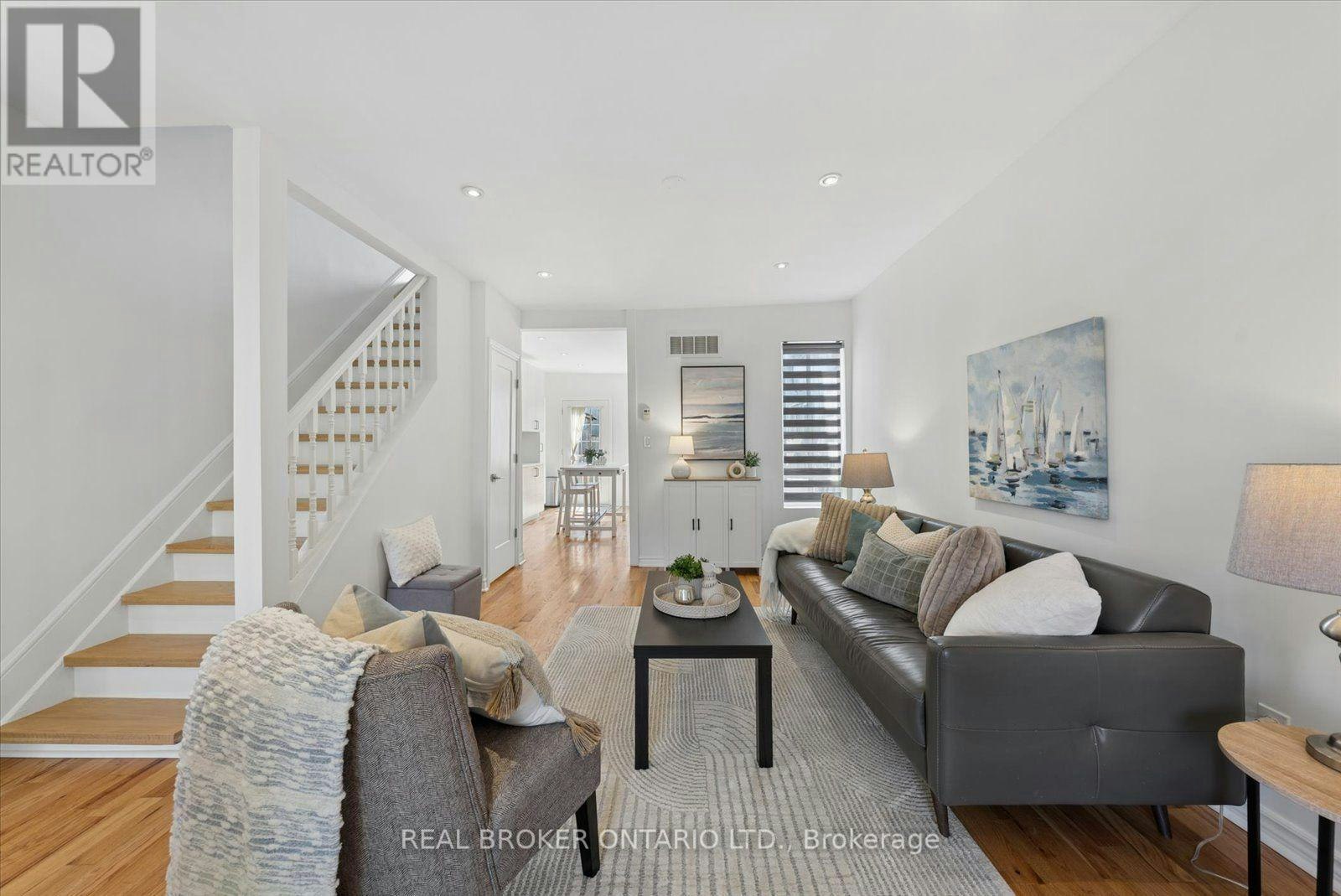 44 Logan Avenue, Toronto, ON, M4M 2M8 - 13