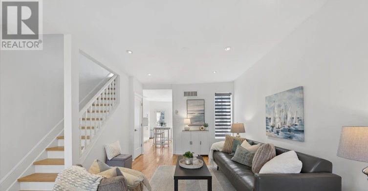 44 Logan Avenue, Toronto, ON, M4M 2M8 - 13