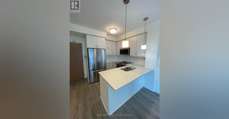 329-128 Grovewood Common, Oakville, ON, L6H 0X3 - 2