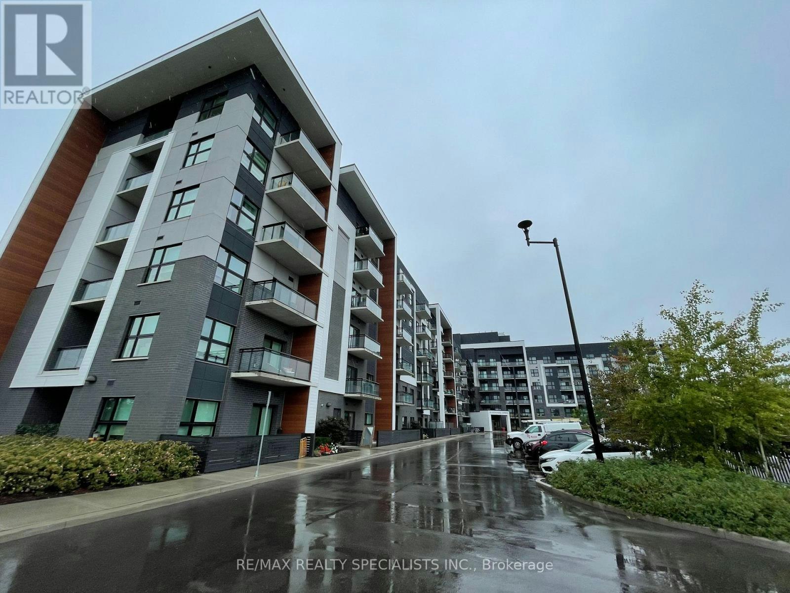 329-128 Grovewood Common, Oakville, ON, L6H 0X3