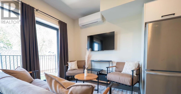 3-50 Castleton Avenue, Toronto, ON, M6N 3Z5 - 5