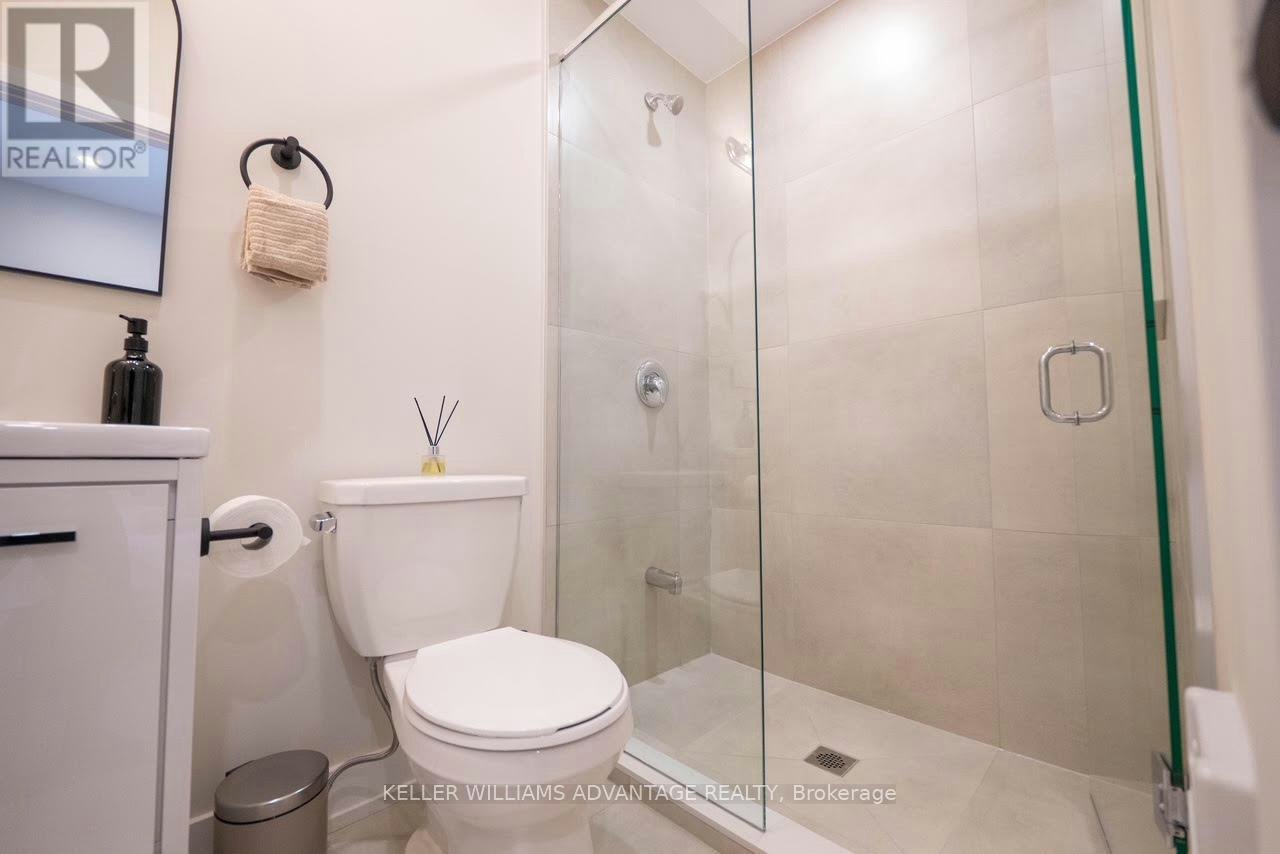 3-50 Castleton Avenue, Toronto, ON, M6N 3Z5 - 8