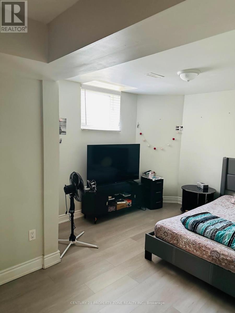 79 Pertosa Drive, Brampton, ON, L6X 4W7 - 4