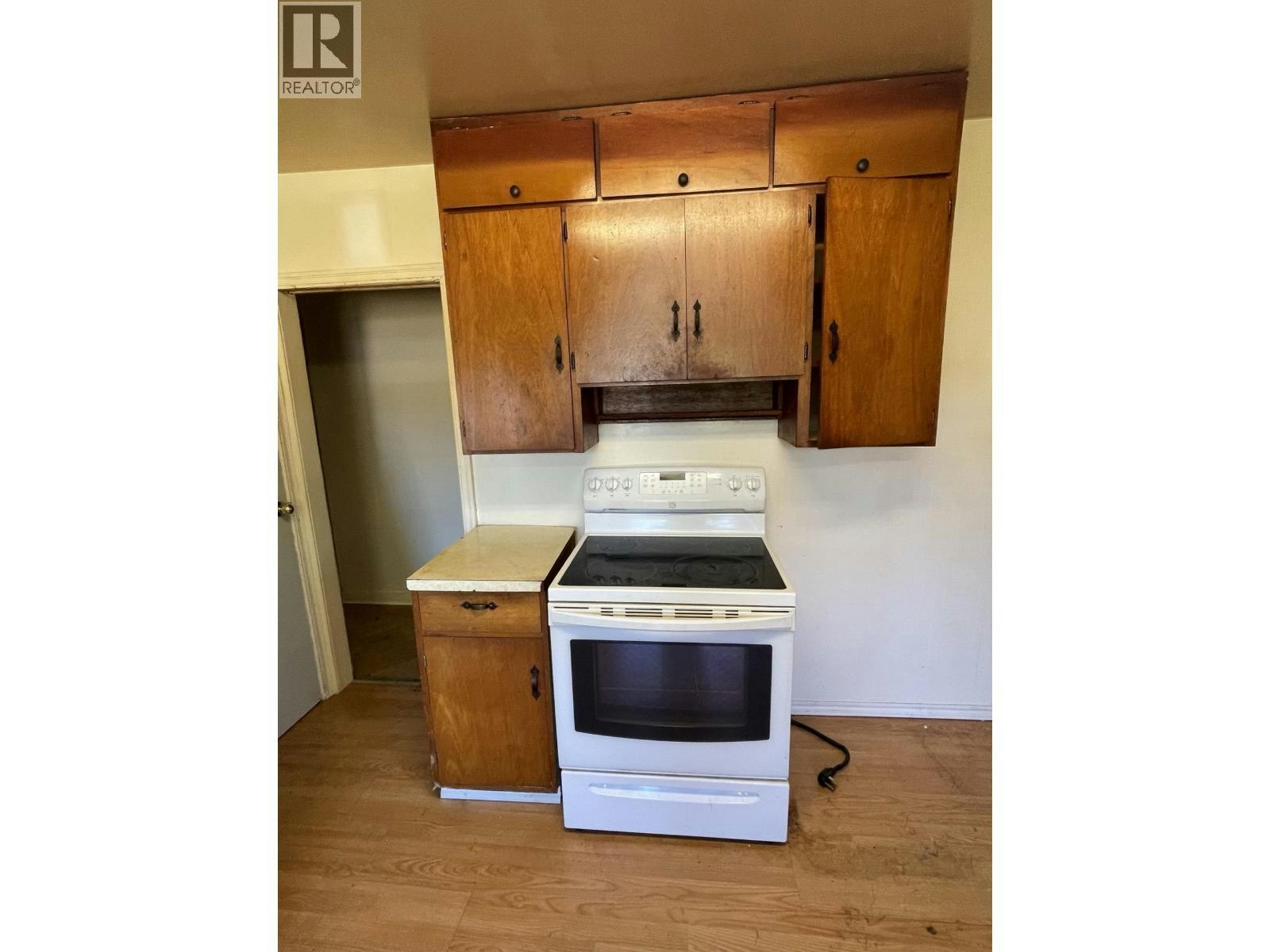4001 Thomas Street - 3