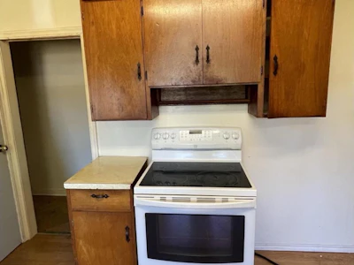 4001 Thomas Street - 3