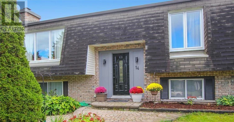 14 Langholm Crescent, Ottawa, ON, K2J 1H2
