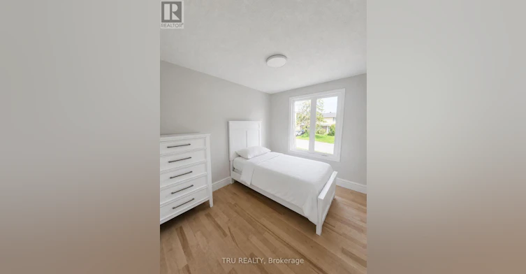 14 Langholm Crescent, Ottawa, ON, K2J 1H2 - 4