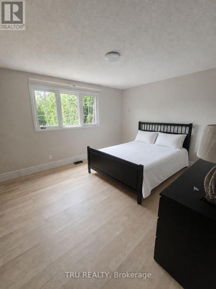 14 Langholm Crescent, Ottawa, ON, K2J 1H2 - 3