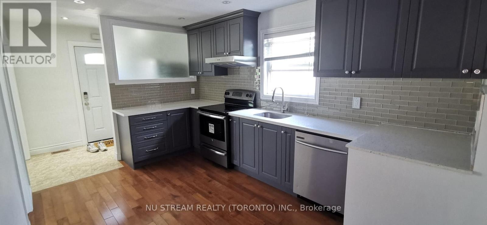 74 Wye Valley Road, Toronto, ON, M1P 2A6 - 6