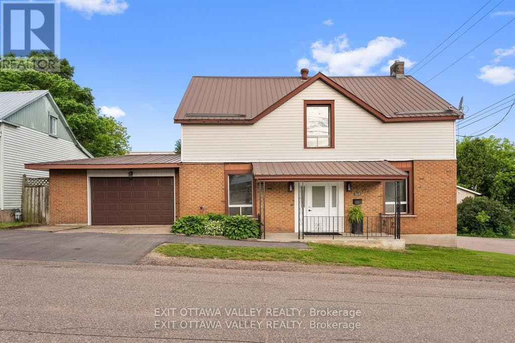 164 Maple Avenue, Pembroke, ON, K8A 1L2