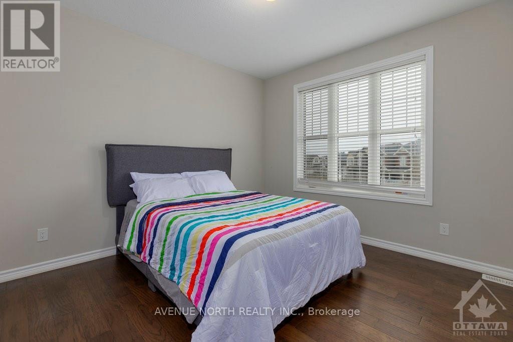 190 Bartonia Circle, Ottawa, ON, K4A 3V1 - 18
