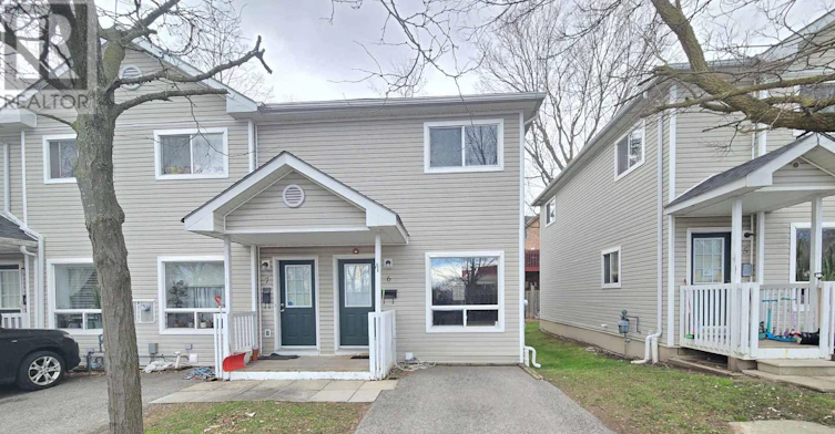 6-4277 Lawrence Avenue E, Toronto, ON, M1E 2S8