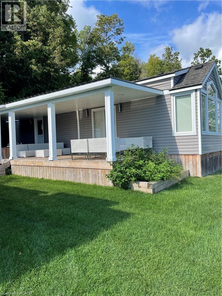 5 103 Town Town Line Line Street, Norfolk County, ON, N0E 1P0