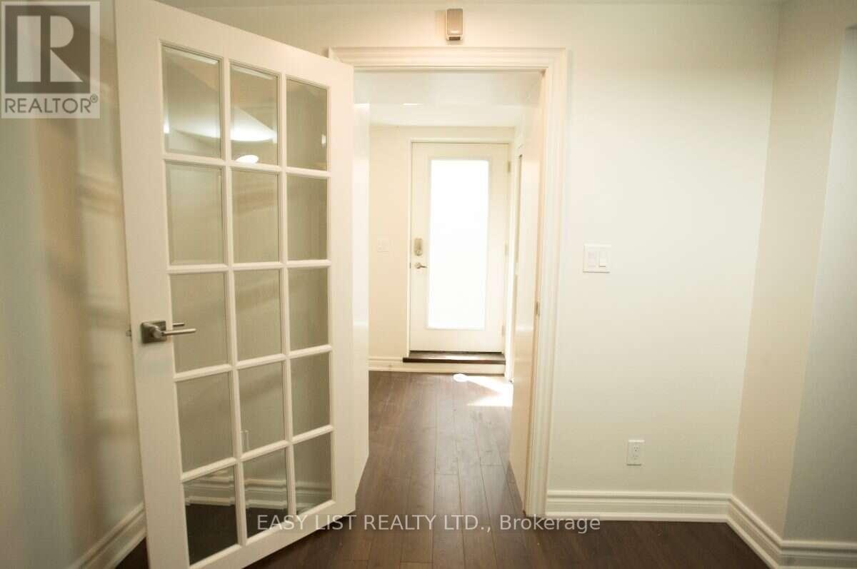 2 Princess Anne Crescent, Toronto, ON, M9A 2N8 - 4
