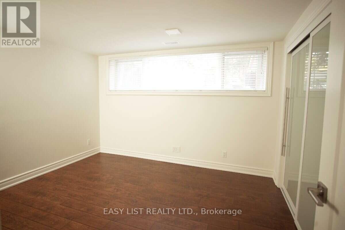 2 Princess Anne Crescent, Toronto, ON, M9A 2N8 - 10