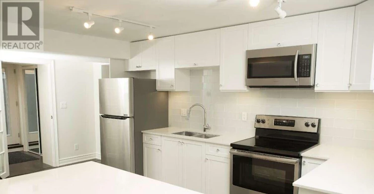 2 Princess Anne Crescent, Toronto, ON, M9A 2N8 - 2
