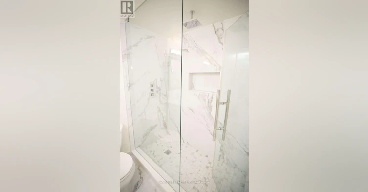 2 Princess Anne Crescent, Toronto, ON, M9A 2N8 - 9