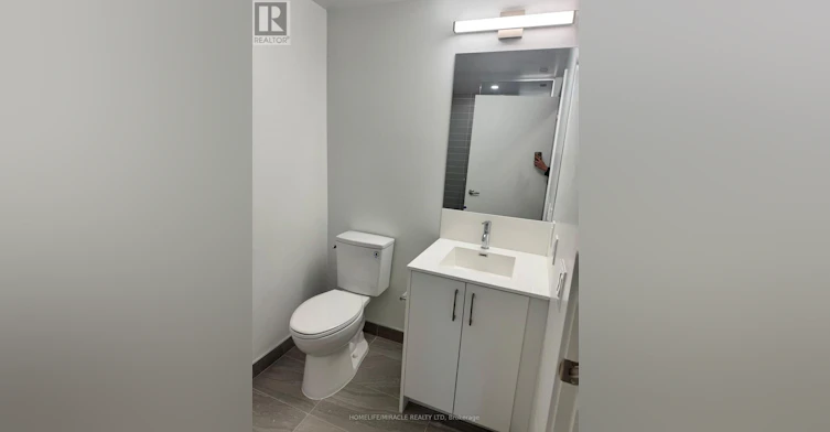 425-4010 Eglinton Avenue, Toronto, ON, M9A 0G5 - 12