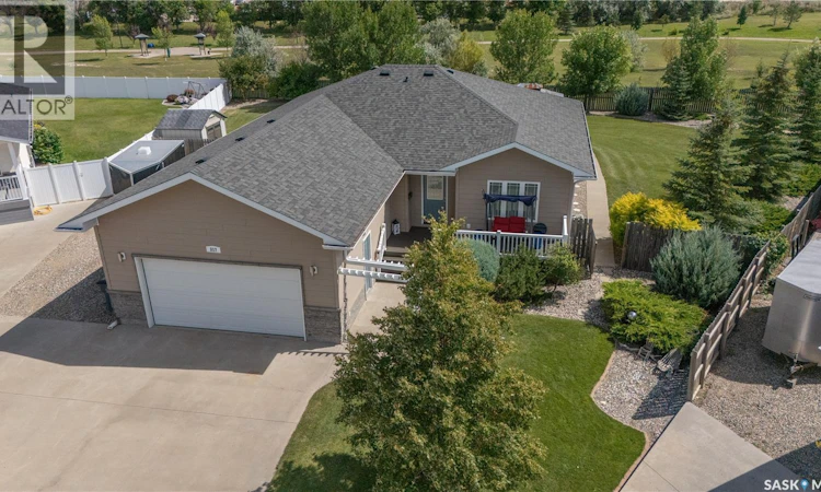 317 Frehlick Bay