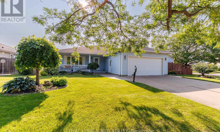 15 Foxhill Crescent