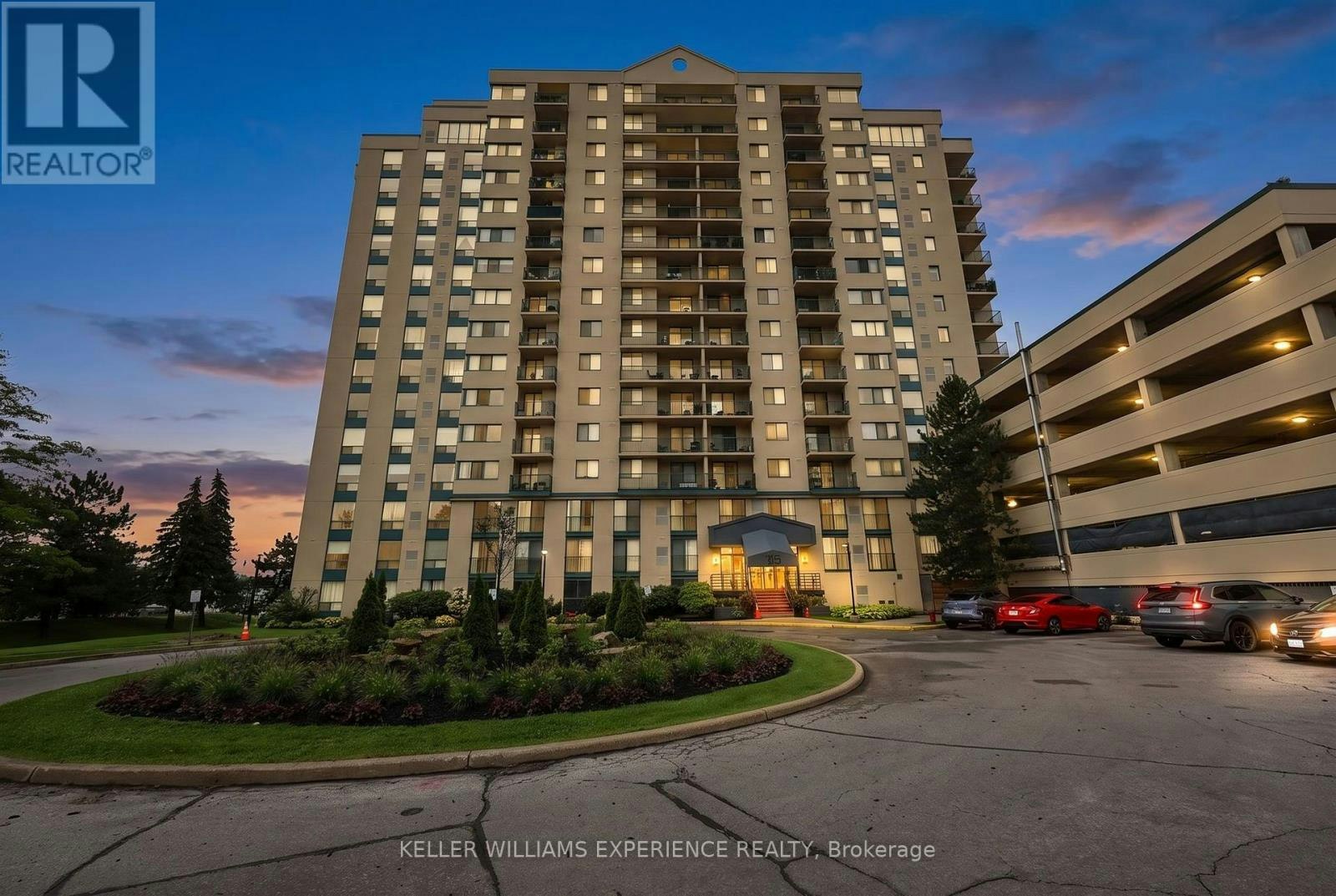 904-75 Ellen Street, Barrie, ON, L4N 7R6