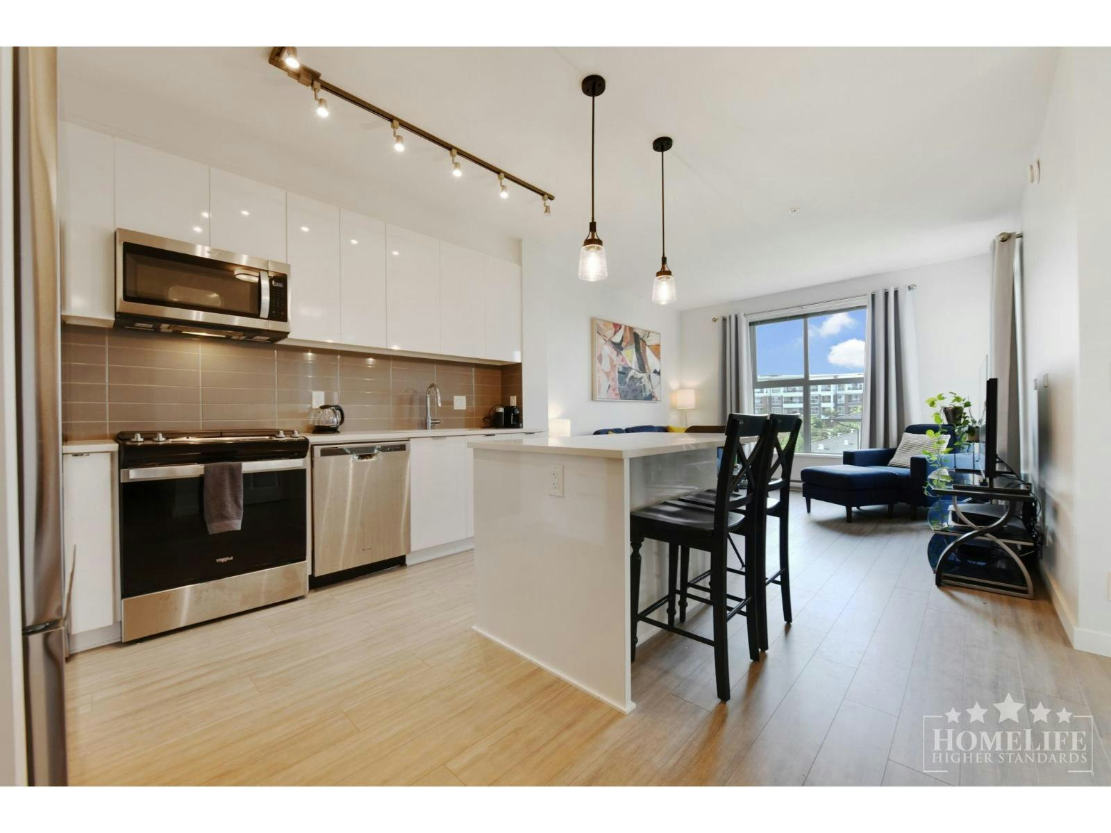 B302-8150 207 Street, Langley, BC, V2Y 4J3 - 4