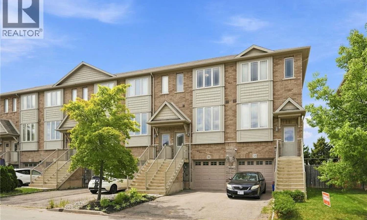 31 Edenrock Drive