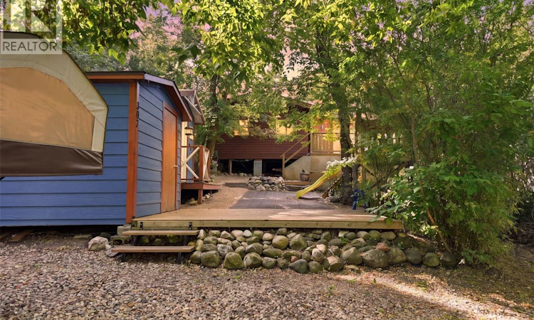 307 Evenson Avenue