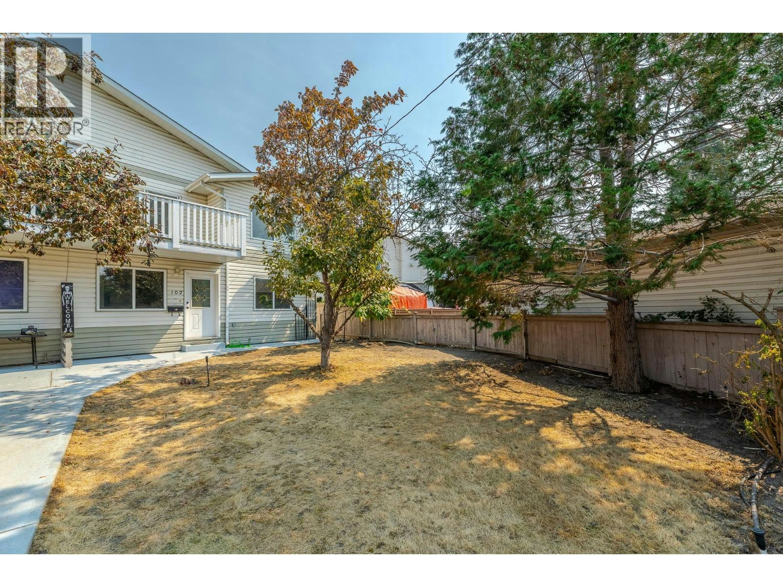 102-688 Latimer Street, Penticton, BC, V2A 5R6