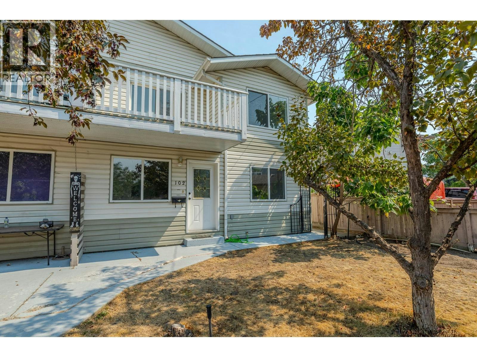 102-688 Latimer Street, Penticton, BC, V2A 5R6