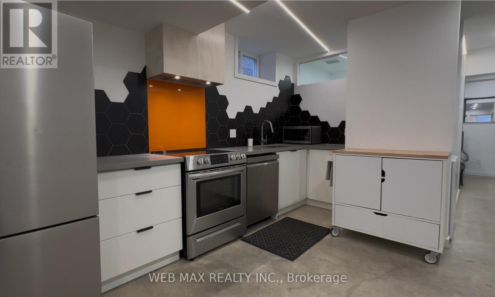 2-173 Milverton Boulevard, Toronto, ON, M4J 1V2 - 4