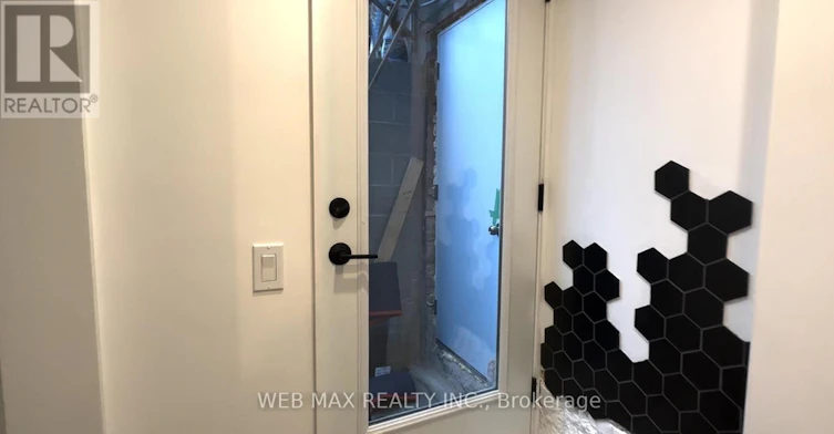2-173 Milverton Boulevard, Toronto, ON, M4J 1V2 - 16